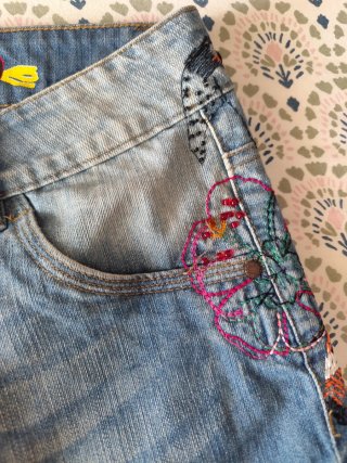 Pantalón corto vaquero Desigual mujer