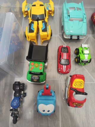 Lote coches y moto de juguete