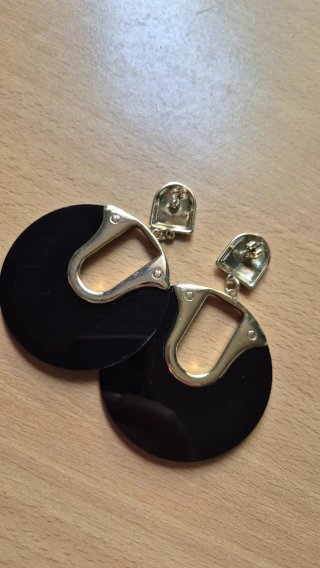 Orecchini cerchio neri e oro