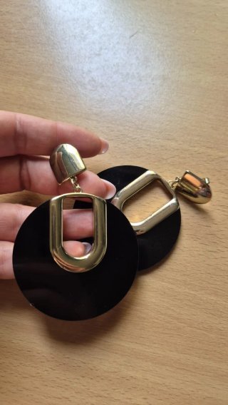 Orecchini cerchio neri e oro