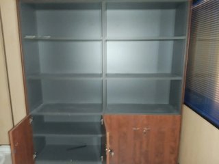 Armario de oficina de madera