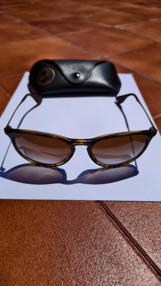 Gafas de sol Ray-Ban Erika Marrón Carey
