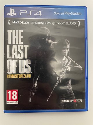 PS4 con caja accesorios originales y juegos