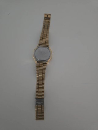 Reloj Casio Dorado