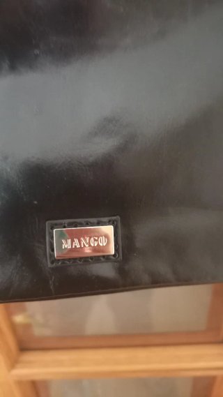 Bolso negro tachuelas Mango