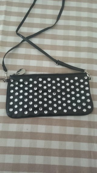 Bolso negro tachuelas Mango
