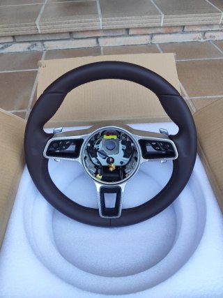 Volante nuevo  Porsche Macan 95b