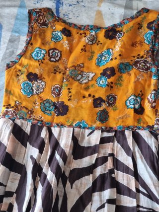 Vestito lungo fantasia floreale e zebrato