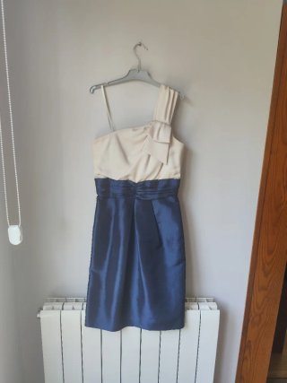 Vestido de fiesta beige y azul