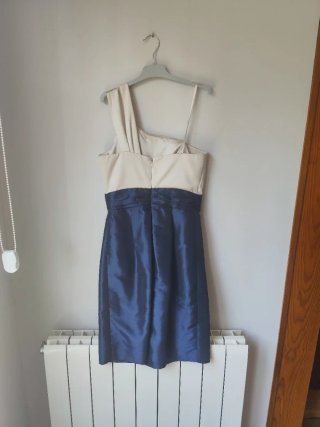 Vestido de fiesta beige y azul