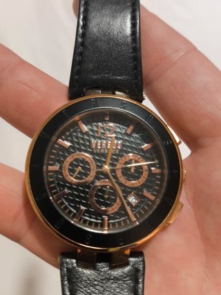 Reloj Versace Negro y Dorado