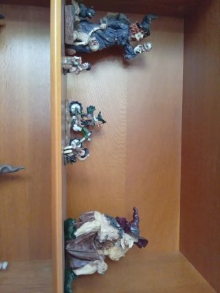Colección de figuras de brujas