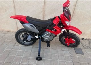 Moto Feber 6V Eléctrica Infantil