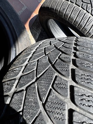 Neumático de invierno Dunlop SP Winter Sport 3D.