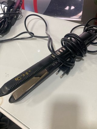 Plancha de pelo coriolis y agv y schwarzkopf prof