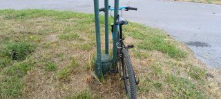 Bici de Montaña GT Azul y Negra