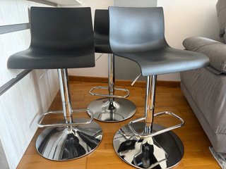 Sillas de cocina negras, como nuevas