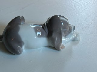 Figura Lladro Perro Dormilón Porcelana