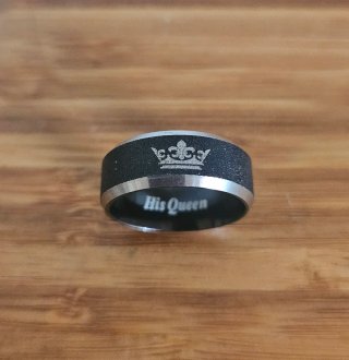 Anillo acero inoxidable y negro mate con corona