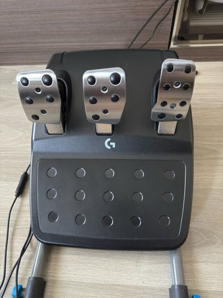 Playseat Challenge X + Logitech G923 Xbox