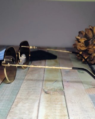 Gafas de sol tornasoladas NUEVAS A ESTRENA