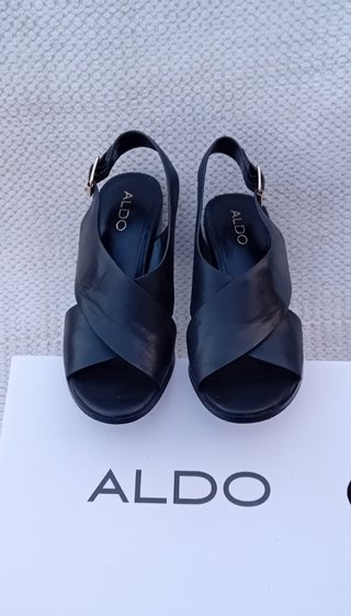 Sandalias de piel, negras, cómodas con tacón ancho