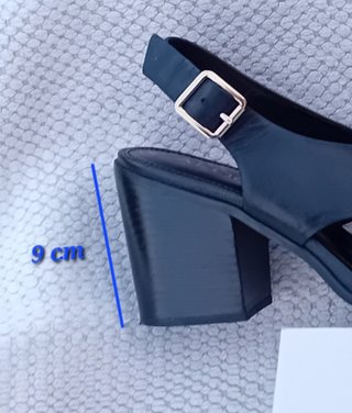 Sandalias de piel, negras, cómodas con tacón ancho