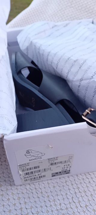 Sandalias de piel, negras, cómodas con tacón ancho