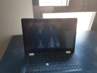 Ordenador portátil Lenovo blanco