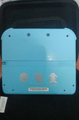 Nintendo 2DS Azul Pikachu con juegos