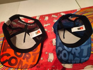 Gorras Deportivas Negras y Azules Compres Sport