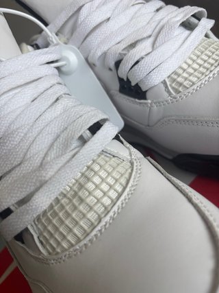 Zapatos Jordan 4 Blancos Nuevos