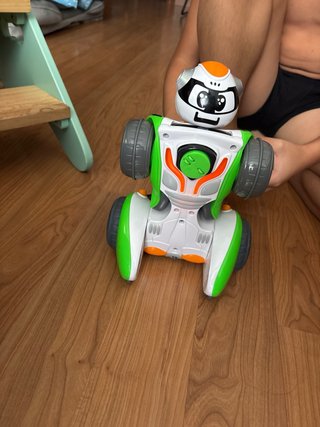 Coche Robot Teledirigido Chicco Verde