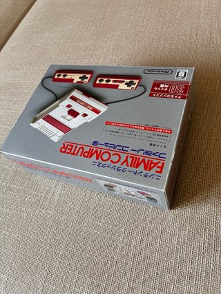 Nintendo Famicom Mini