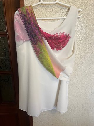 Camiseta sin mangas con un árbol de corazón