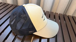 Gorra Trucker Silbon Beige y azul