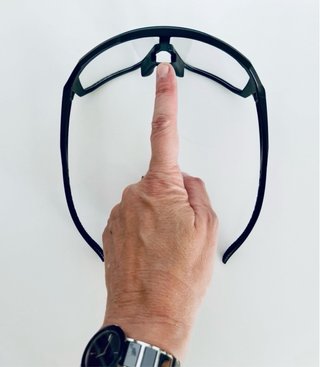 Occhiali con lenti fotocromatiche e custodia