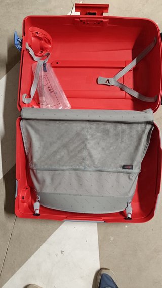 Maleta de cabina grande Roncato roja