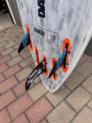 Tabla windsurf Tabou Da Curve 80L