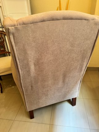 Sillón beige de tela