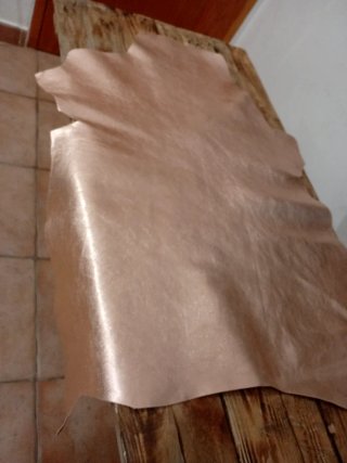 Piel de cabra metalizada rosa