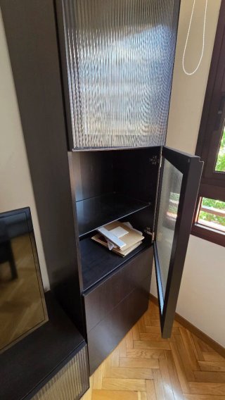 Mueble TV y vitrina Ikea Besta Negro/Marrón