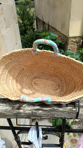 Capazo de bambú para playa