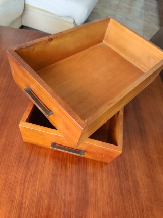 Mesa de centro madera colonial.