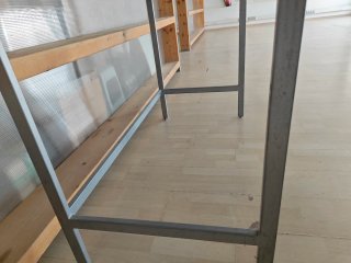 Mesa de trabajo metálica Ikea