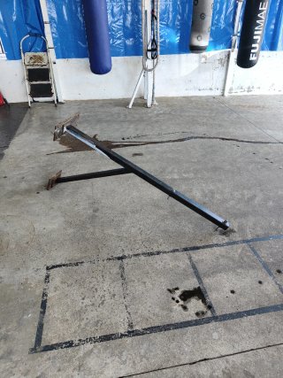 Soporte doble para (Dos) sacos de boxeo
