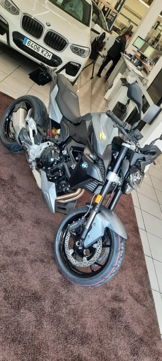 BMW F 900 R Naked Moto