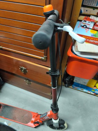 Patinete infantil rojo