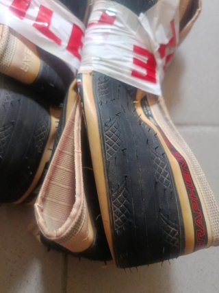 Dois Pneus Vittoria Zaffiro Pro V 700X32
