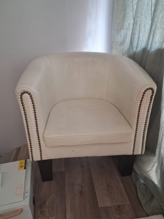 Sillón de piel blanco